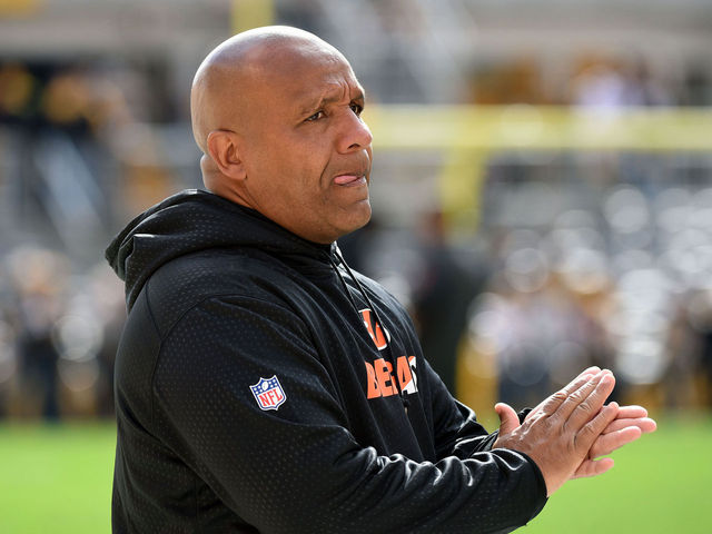 Report: Browns making 'big push' to hire Hue Jackson