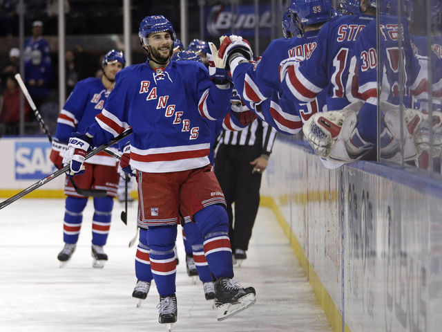 Alter: Rangers must deal at deadline to put aging roster over the top