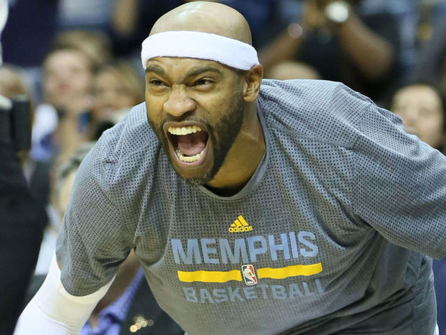 Vince Carter plans to return for at least one more season