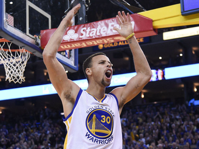 VIDEO: Curry leaves Favors dazed and confused