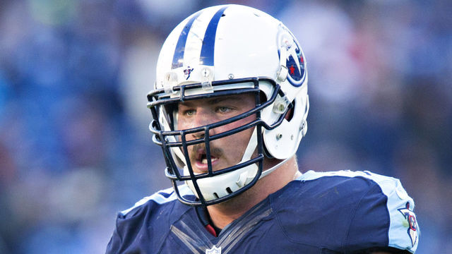 Report: Titans' Lewan will report to camp amid contract dispute