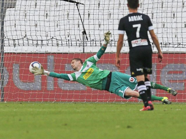 Club Brugge signs Angers standout shot-stopper Ludovic Butelle