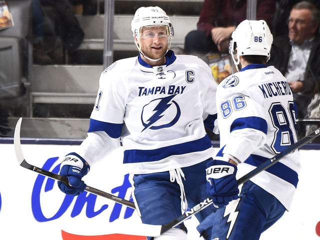 Lightning auctioning last year's Stanley Cup Final jerseys