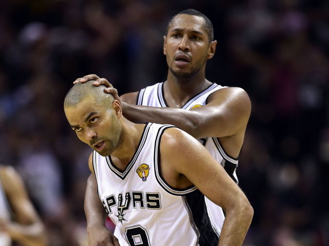 Tony Parker cracks wise about Boris Diaw's weight