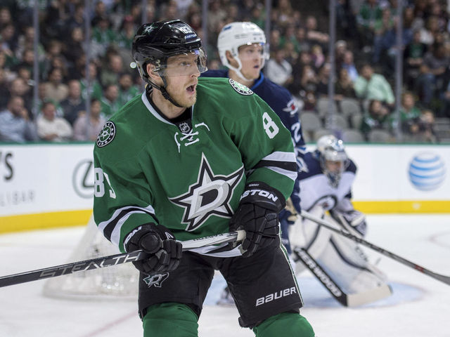 Stars' Hemsky leaves game vs. Blue Jackets with apparent leg injury
