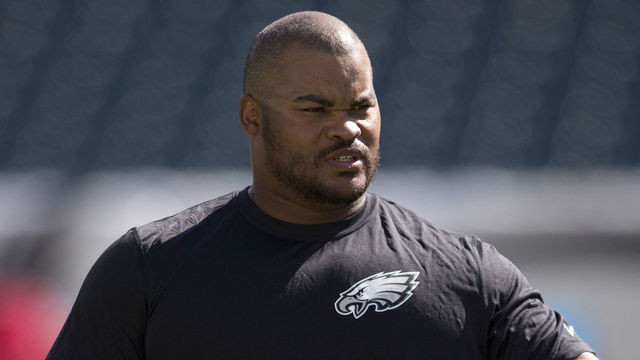 Report: Eagles to interview Duce Staley, Mike Groh for OC job