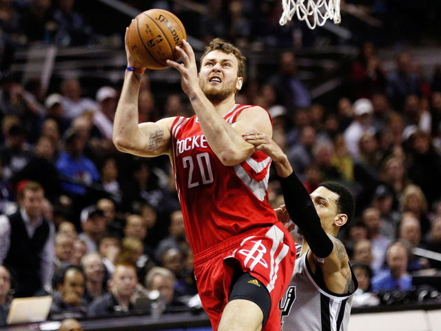Motiejunas fails physical, Pistons to void 3-team trade