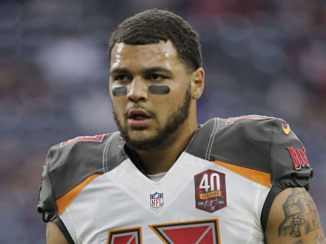 Buccaneers' Evans calls his hit on Lattimore 'unprofessional'