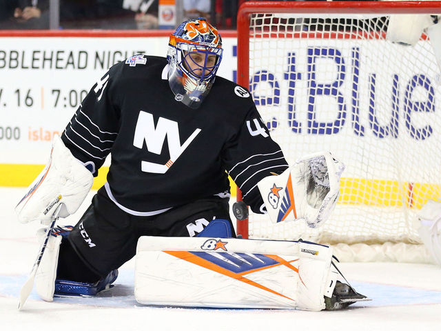Islanders' Jaroslav Halak to miss at least 6 weeks