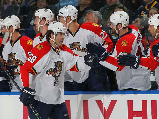 Panthers stretch winning streak to 10 games