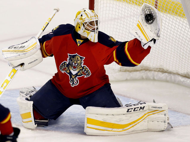 Luongo can prove he wasn't beer-stealing goalie