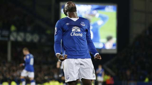 Everton's Romelu Lukaku comes off moments after scoring