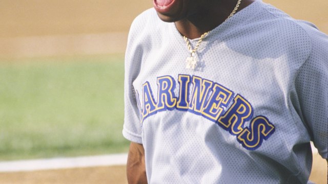PHOTO: MLB creates '99.3' emoji to honor Griffey's HOF record
