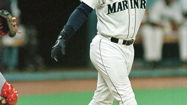 Griffey, Piazza elected to Hall of Fame