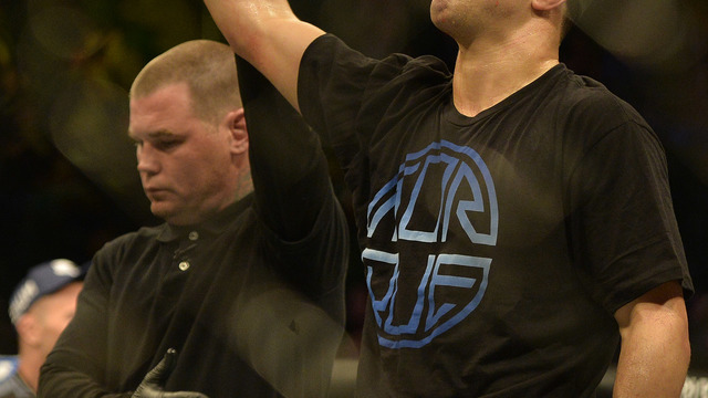 Iaquinta tweets out retirement news