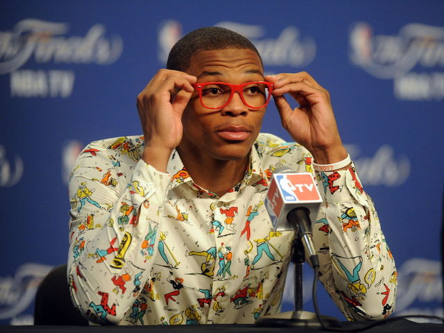 VIDEO: Russell Westbrook explains that time he carried around a lint roller