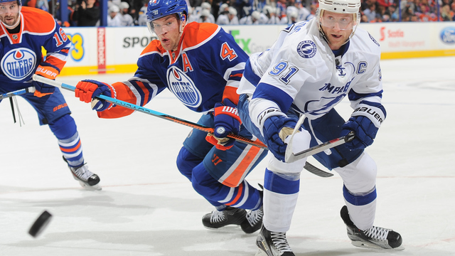 VIDEO: Taylor Hall shovels in own goal to spur Lightning's late rally