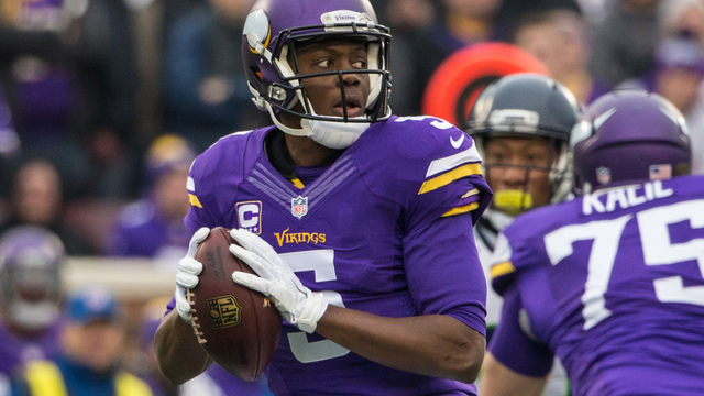 Vikings' Bridgewater suffers apparent serious knee injury