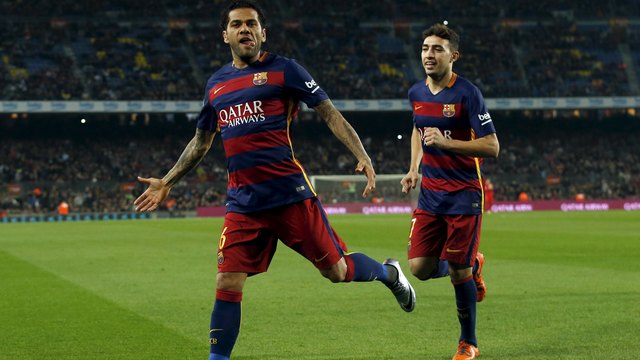Dani Alves' agent confirms talks with Juventus, no agreement yet