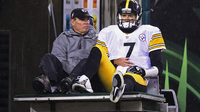 VIDEO: Bengals fans throw debris at Ben Roethlisberger as he's carted off