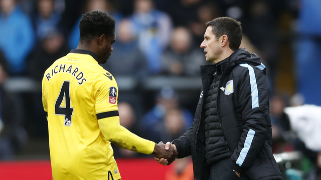 VIDEO: Remi Garde urges board to talk after angry scenes from Aston Villa fans