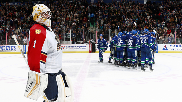VIDEO: Canucks, Panthers scuffle between benches after Vancouver's OT winner