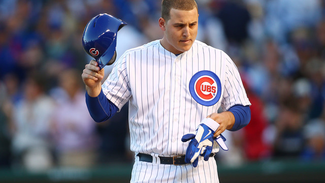 VIDEO: Cubs' Rizzo is terrible at hockey