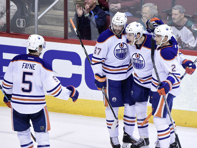 VIDEO: Eberle sets up Draisaitl snipe from his stomach