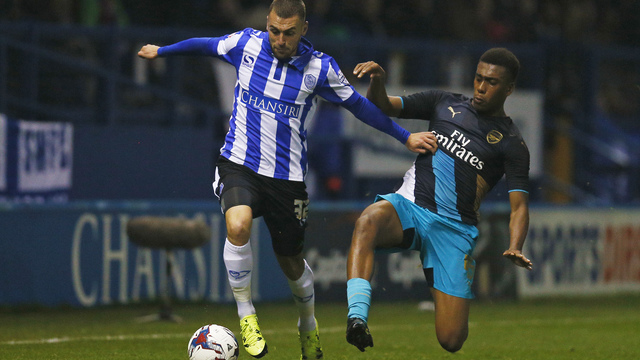 Jack Hunt completes permanent move to Sheffield Wednesday from Crystal Palace