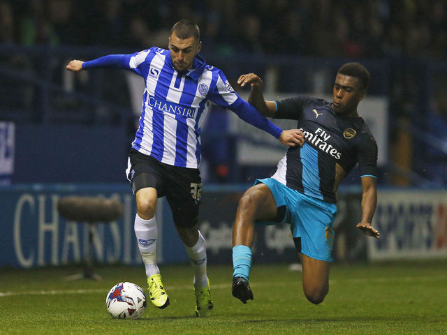 Jack Hunt completes permanent move to Sheffield Wednesday from Crystal Palace