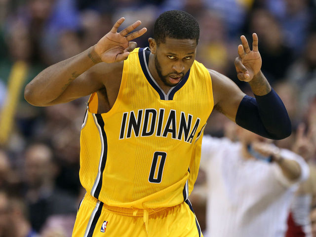 Pacers' Miles to have MRI after injuring knee vs. Suns