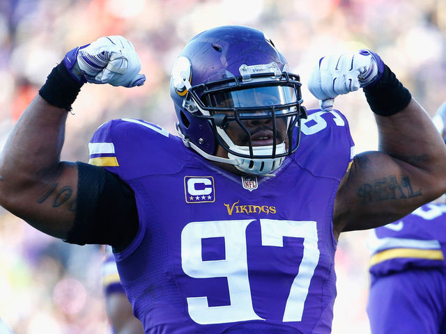 Vikings sign Griffen to reported 4-year, $58M extension