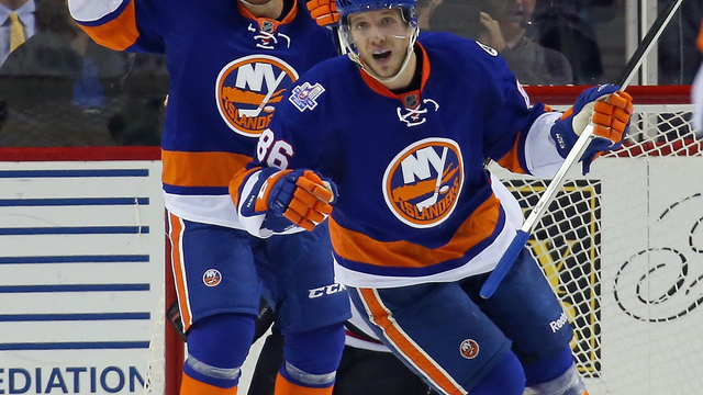 VIDEO: Islanders' Grabovski, Kulemin try to fit in by becoming hipsters