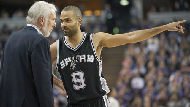 VIDEO: Popovich politely trolls Parker from bench