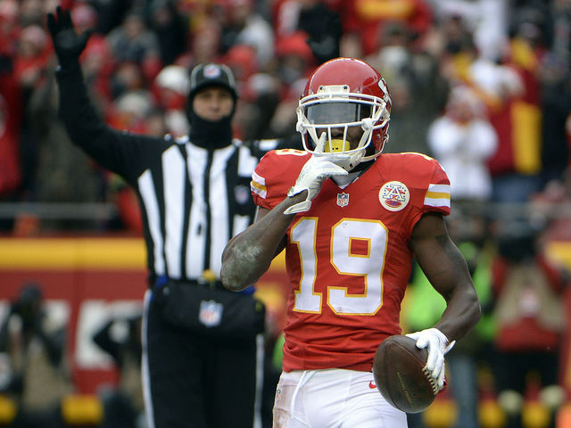 Los Angeles, California, USA. 20th Aug, 2016. Los Angeles rams Lamarcus  Joyner #20 walks off the field while being ejected for fighting with Kansas  City Chiefs Jeremy Maclin #19, both players were