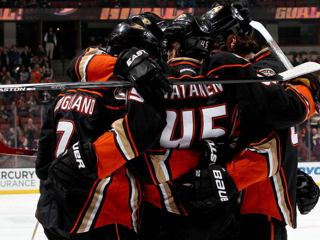 Resurgent Ducks double up suddenly struggling Stars