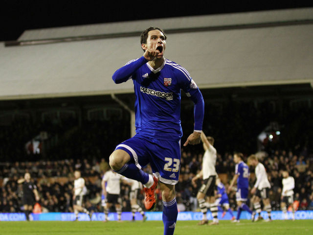 Brentford's Jota joins Eibar on 18-month loan