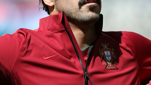 Hannover 96 secures Hugo Almeida's services