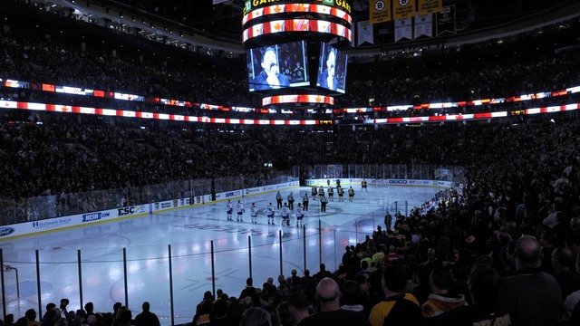 Bruins donate $200K to player injured at Winter Classic