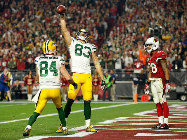 NFL Playoffs: Aaron Rodgers Hail Mary video, Twitter reaction