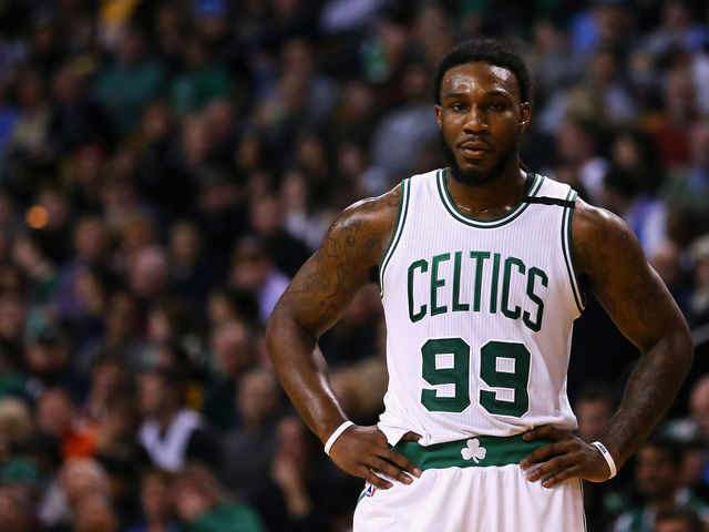Crowder takes umbrage with Celtics fans cheering Hayward