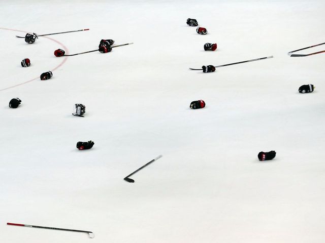 VIDEO: Junior hockey brawl sees linesman throw punch, get tackled