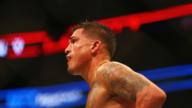 Pettis calls for 'real fight' after disappointing loss to Alvarez