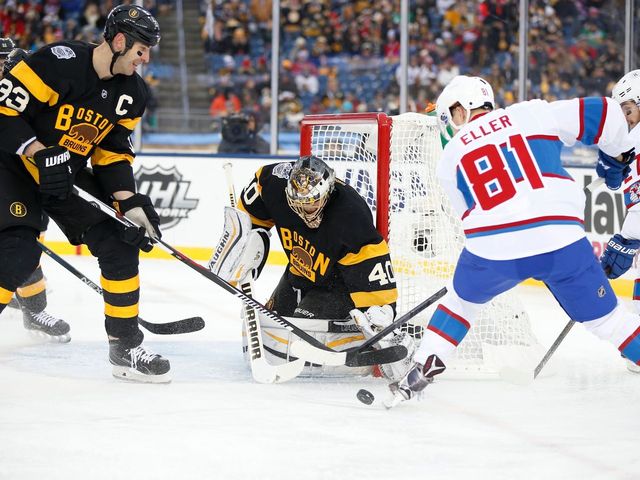 Bruins, Canadiens team up to raise money for Denna Laing