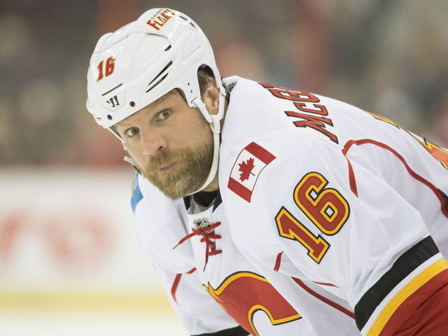 Brian McGrattan conscious, alert after being knocked out in AHL fight