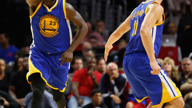 Warriors collect 46th straight home win in convincing fashion over Jazz