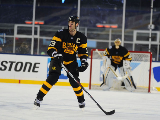 PHOTO: Bruins' Chara visits Denna Laing in hospital