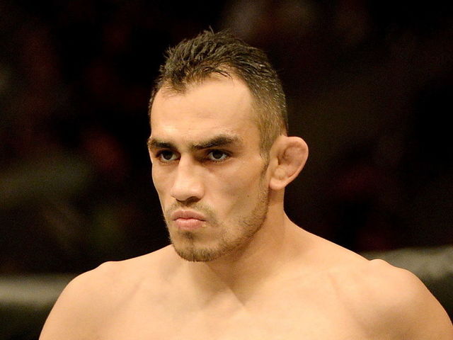 Ferguson issues ultimatum to McGregor: Defend title or vacate