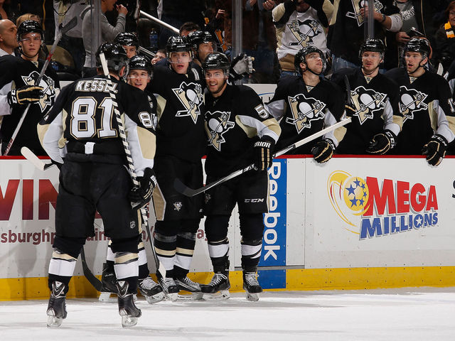 VIDEO: Malkin caps hat trick with sweet snipe in wild win over Canucks
