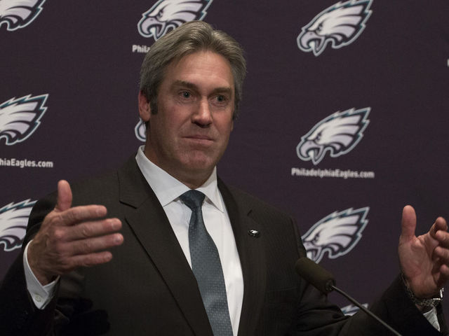 Report: Eagles' Doug Pederson wants to draft Carson Wentz
